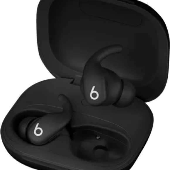 Powerbeats Fit Wireless Earbuds in black, brand new - Picture 4 of 12